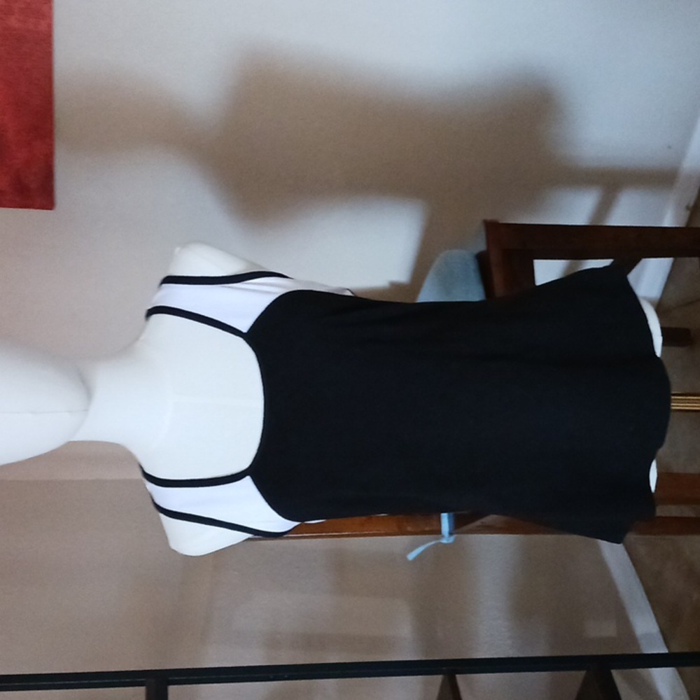 DANSKIN Racerback W/Support - Picture 1 of 6